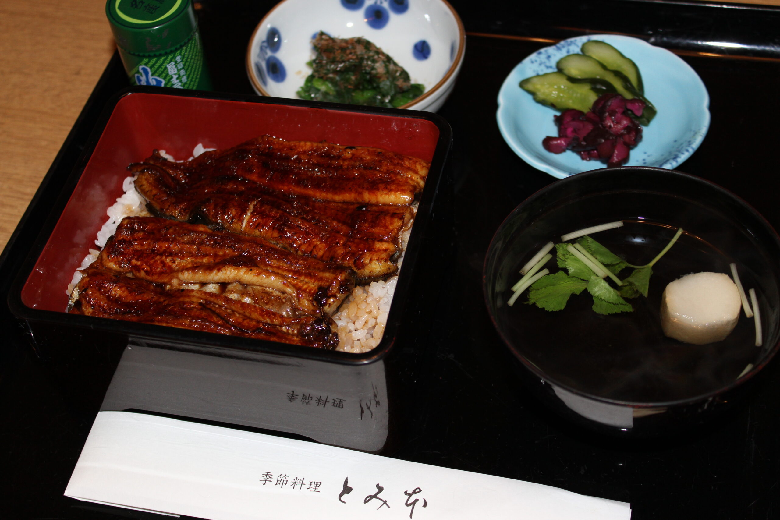 季節料理 とみ本