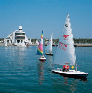 稲毛ヨットハーバー