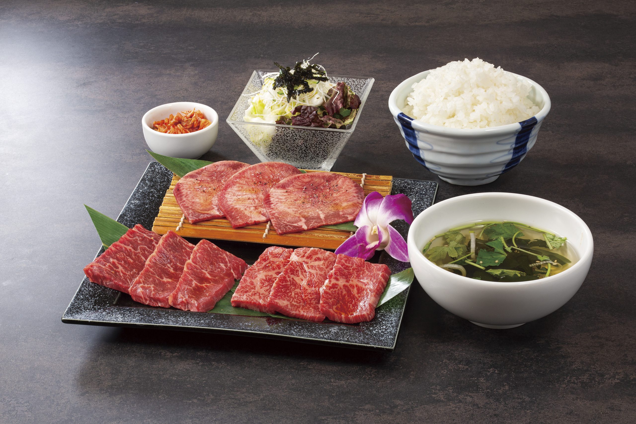 黒毛和牛焼肉凱旋門 武石IC店