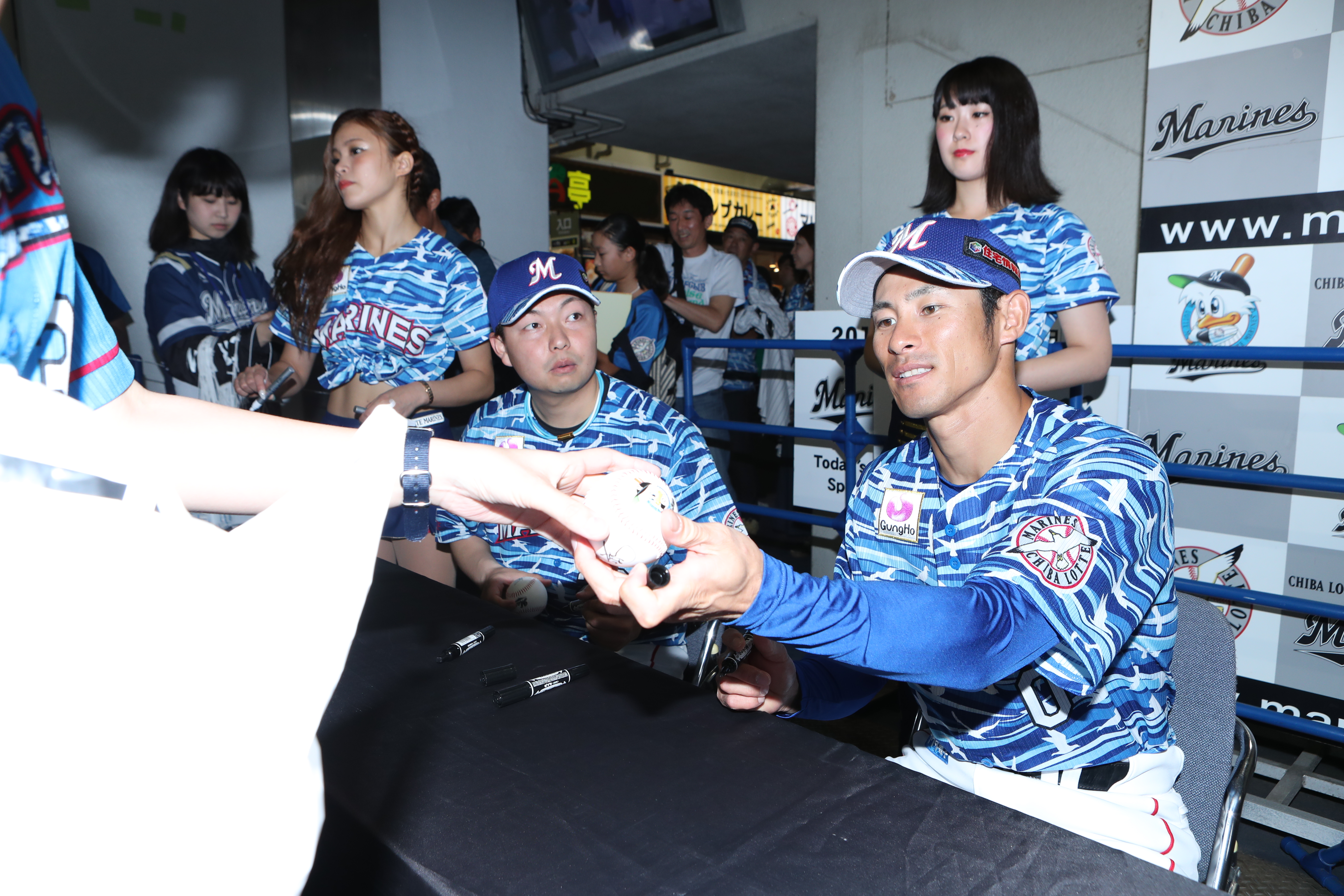 プロ野球 千葉ロッテvs 福岡ソフトバンク Zozoマリンスタジアム 8 23日 金 25 日 千葉市観光協会公式サイト 千葉市観光ガイド